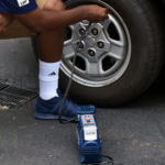 Digital 12-Volt 100 PSI Inflator Car