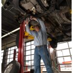 TL050201AV-in-auto-shop